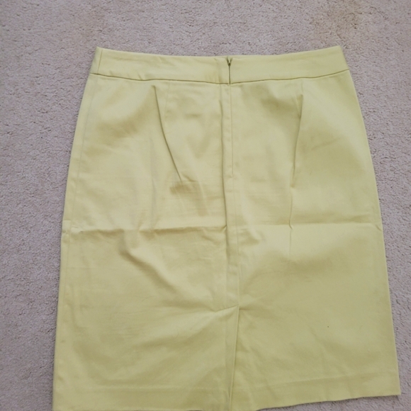 Casual Corner skirt ( closet clean out) - Picture 2 of 3